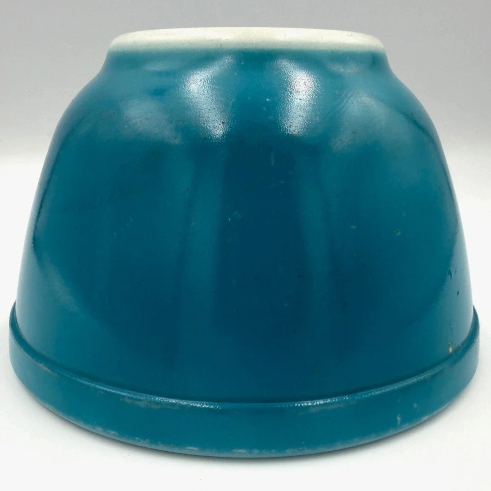 Vintage Pyrex 401 Turquoise Blue Mixing Bowl 1.5 Pint Milk Glass Mid Century
